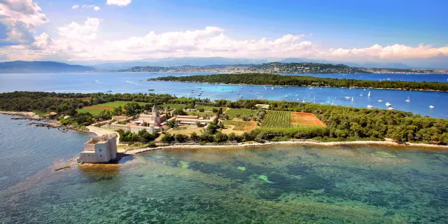 Isole Lerinsjerome Kelagopian