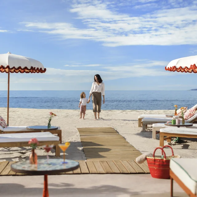 Hervefabre@202410cannesplage 002 Copy