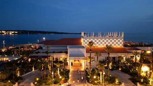 Palm-Beach-Cannes@palm-beach.jpeg